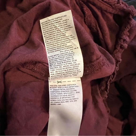 Old Navy Women’s Ruffled Long Sleeved Burgundy String Tie Blouse - Picture 8 of 11